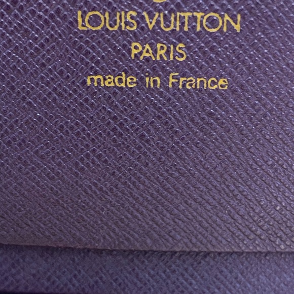 LOUIS VUITTON EPI WALLET - Picture 4 of 15